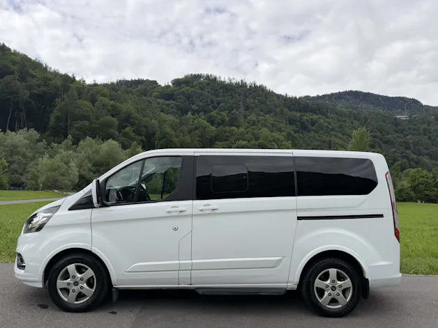 Ford Tourneo Custom 320 L1 2.0 TDCi 185 Titanium