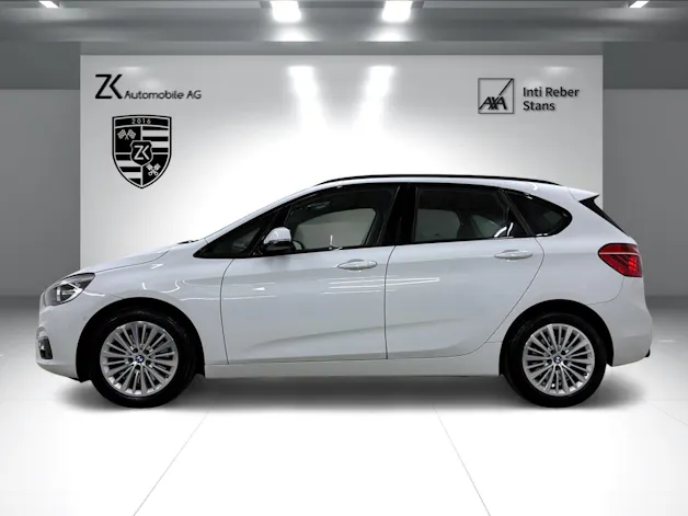 BMW 225i Active Tourer Luxury Line 231PS Steptronic ★ RF-Kamera ★ Head-Up-Display ★ Leder ★ Komfortzugang ★