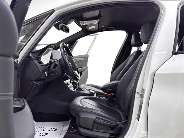 BMW 225i Active Tourer Luxury Line 231PS Steptronic ★ RF-Kamera ★ Head-Up-Display ★ Leder ★ Komfortzugang ★
