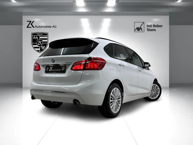 BMW 225i Active Tourer Luxury Line 231PS Steptronic ★ RF-Kamera ★ Head-Up-Display ★ Leder ★ Komfortzugang ★