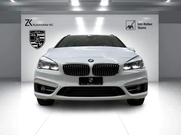 BMW 225i Active Tourer Luxury Line 231PS Steptronic ★ RF-Kamera ★ Head-Up-Display ★ Leder ★ Komfortzugang ★