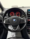 BMW 225i Active Tourer Luxury Line 231PS Steptronic ★ RF-Kamera ★ Head-Up-Display ★ Leder ★ Komfortzugang ★