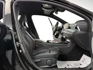 Mercedes-Benz A 200 AMG Line Cosmos Black Metallic 7G-DCT / RF-Kamera / Keyless Go / Leder / Ambientebeleuchtung / Premium-Paket /