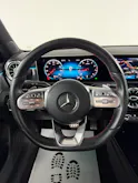 Mercedes-Benz A 200 AMG Line Cosmos Black Metallic 7G-DCT / RF-Kamera / Keyless Go / Leder / Ambientebeleuchtung / Premium-Paket /