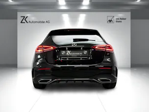 Mercedes-Benz A 200 AMG Line Cosmos Black Metallic 7G-DCT / RF-Kamera / Keyless Go / Leder / Ambientebeleuchtung / Premium-Paket /