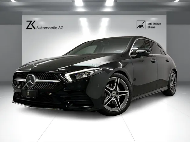 Mercedes-Benz A 200 AMG Line Cosmos Black Metallic 7G-DCT / RF-Kamera / Keyless Go / Leder / Ambientebeleuchtung / Premium-Paket /