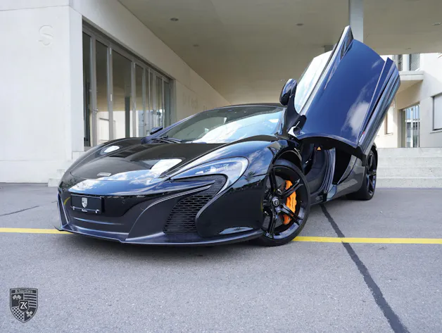 McLaren 650S Coupé 3.8 V8 Carbon Black SSG [ P1 Carbon Racing Seat ] [ Carbon Fibre Interior ] [ Alcantara Trim / Contrast Stitching ]