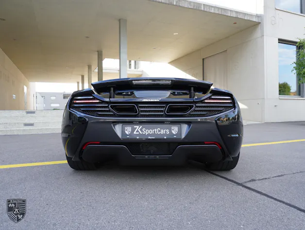 McLaren 650S Coupé 3.8 V8 Carbon Black SSG [ P1 Carbon Racing Seat ] [ Carbon Fibre Interior ] [ Alcantara Trim / Contrast Stitching ]