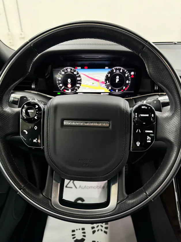 Land Rover Range Rover Evoque R-Dynamic P 301PS Seoul Pearl Silver HSE AT9