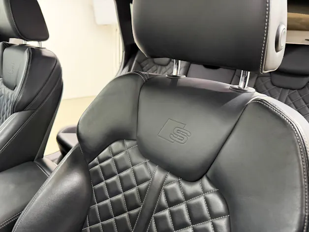 Audi SQ5 3.0 TFSI ABT 426PS Panther Black quattro S-tronic / 360° Kamera / S-Ledersportsitze / Carbon-Paket / Komfortschlüssel /