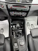 BMW X1 xDrive 25i 231PS PLATIN SILVER xLine Steptronic / Panoramadach / RF-Kamera / Leder / Komfortzugang / Head-Up-Display /
