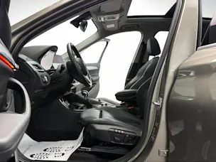 BMW X1 xDrive 25i 231PS PLATIN SILVER xLine Steptronic / Panoramadach / RF-Kamera / Leder / Komfortzugang / Head-Up-Display /