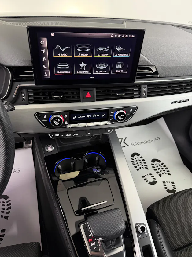 Audi A4 Avant 40 TDI S line Attraction QUANTUMGRAY quattro S-tronic