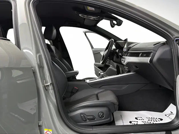 Audi A4 Avant 40 TDI S line Attraction QUANTUMGRAY quattro S-tronic