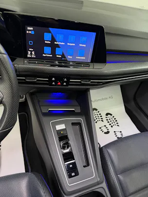 VW Golf Variant 2.0 TSI R-Performance 320PS LAPIZ BLUE DSG 4Motion / RF-Kamera / Leder / Head-Up Display / Keyless / H&K Sound /