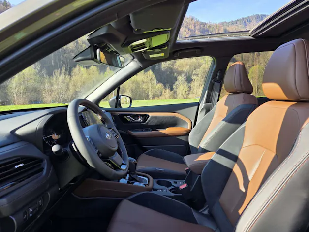 Subaru Forester Station 2.0i e-Boxer Luxury