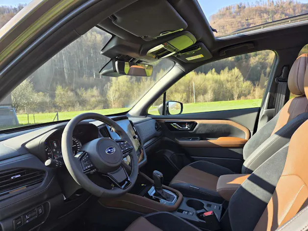 Subaru Forester Station 2.0i e-Boxer Luxury
