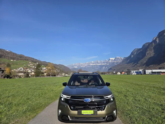 Subaru Forester Station 2.0i e-Boxer Luxury