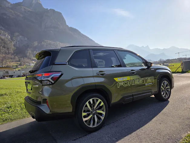 Subaru Forester Station 2.0i e-Boxer Luxury