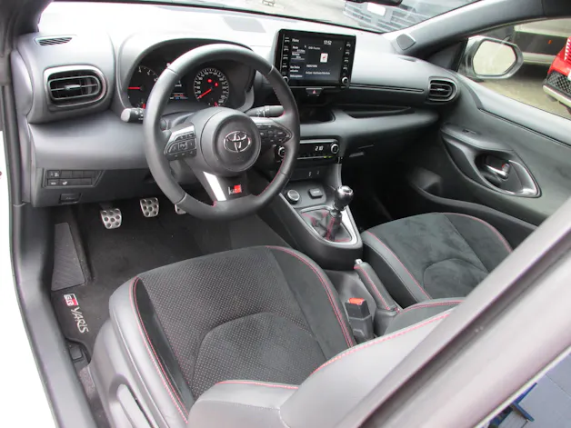 Toyota Yaris 1.6 GR Sport
