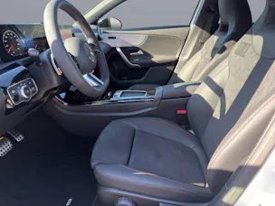 Mercedes-Benz A 220 4MATIC