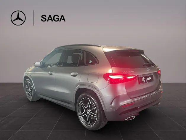 Mercedes-Benz GLA 250 4Matic 8G-DCT Swiss Star