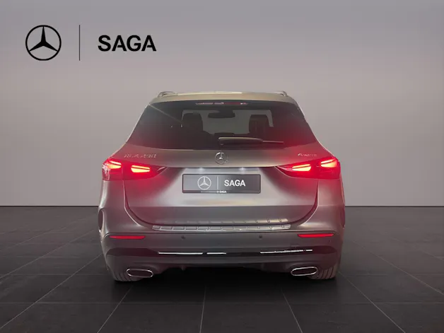 Mercedes-Benz GLA 250 4Matic 8G-DCT Swiss Star