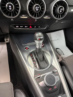Audi TT Coupé 40 TFSI S-Line Nano Gray Metallic S-tronic | RF-Kamera | virtual cockpit | MMI Plus | LED |