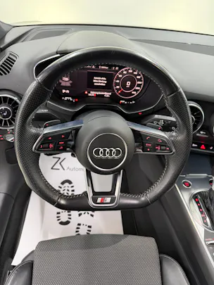 Audi TT Coupé 40 TFSI S-Line Nano Gray Metallic S-tronic | RF-Kamera | virtual cockpit | MMI Plus | LED |
