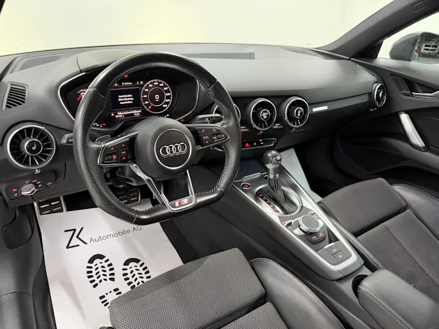 Audi TT Coupé 40 TFSI S-Line Nano Gray Metallic S-tronic | RF-Kamera | virtual cockpit | MMI Plus | LED |