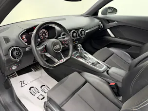 Audi TT Coupé 40 TFSI S-Line Nano Gray Metallic S-tronic | RF-Kamera | virtual cockpit | MMI Plus | LED |