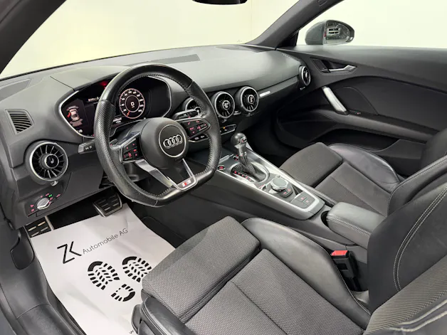 Audi TT Coupé 40 TFSI S-Line Nano Gray Metallic S-tronic | RF-Kamera | virtual cockpit | MMI Plus | LED |
