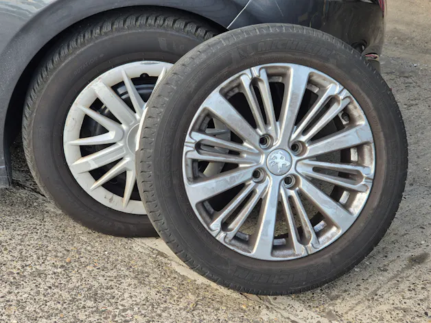 Peugeot 208 1.2 PureTech Allure