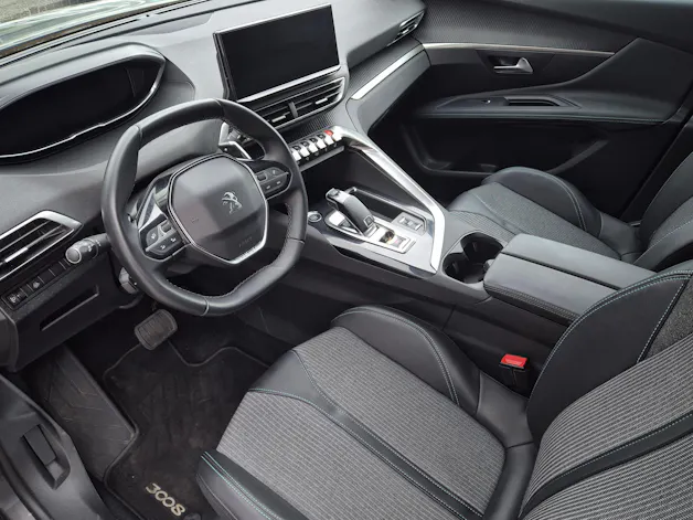 Peugeot 3008 1.2 PureTech Allure EAT8