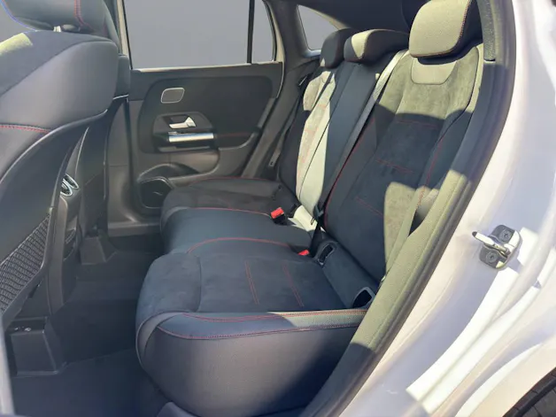 Mercedes-Benz GLA 250 Swiss Star AMG Line 4matic