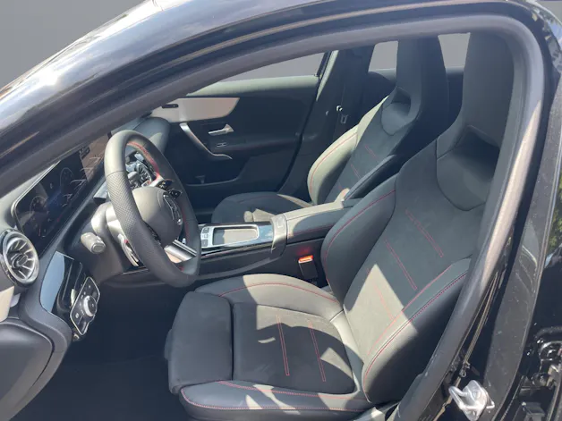 MERCEDES-BENZ A 220 4Matic 8G-DCT