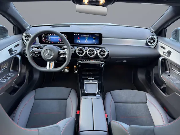 Mercedes-Benz A 250 AMG Line 4matic