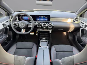 Mercedes-Benz A 220 AMG Line 4matic