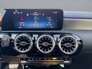 Mercedes-Benz A 220 AMG Line 4matic