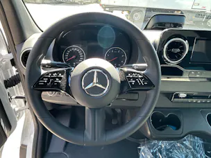Mercedes-Benz Sprinter 317 CDI Standard Blache/Hebebühne