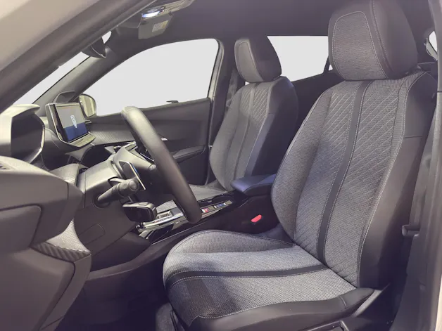 Peugeot 2008 1.2 Hybrid 145 Allure Premium