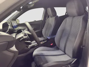 Peugeot 2008 1.2 Hybrid 145 Allure Premium