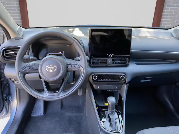 Toyota Yaris 1.5 VVT-i HSD Trend