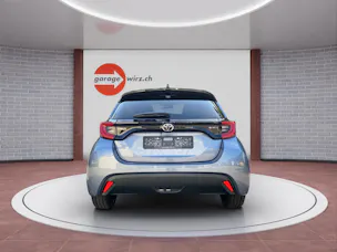 Toyota Yaris 1.5 VVT-i HSD Trend