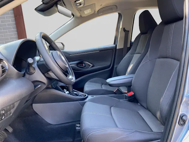 Toyota Yaris 1.5 VVT-i HSD Trend