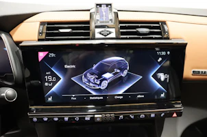 Fahrzeugbild DS AUTOMOBILES 7 Crossback 1.6 E-Tense Be Chic 4x4