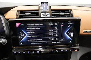 Fahrzeugbild DS AUTOMOBILES 7 Crossback 1.6 E-Tense Be Chic 4x4