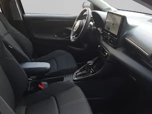 Toyota Yaris 1.5 VVT-i HSD Trend