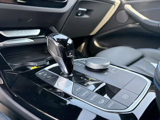 BMW X3 20d xDrive paddles