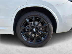 https://vehicle.imgix.net/4397390/c1f023e5-9128-4784-83e5-49f24ecca028.jpg